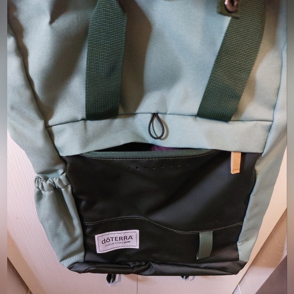 Doterra Convention Backpack 2020 Mint & Dark Purple Lining 6 Pockets NWOT - Picture 5 of 12